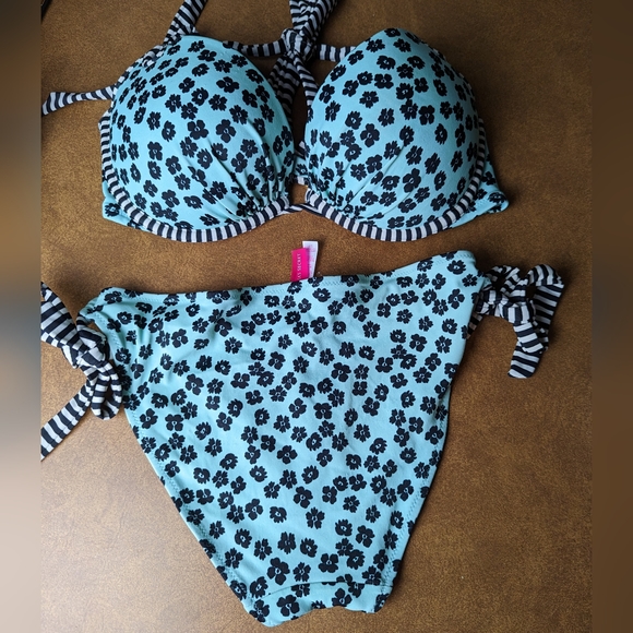 Victoria Secret Bombshell 2 Piece Bikini - Picture 9 of 13